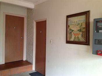 Burwood Private Hotel