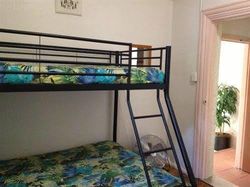 Hotel Burwood Private 3*